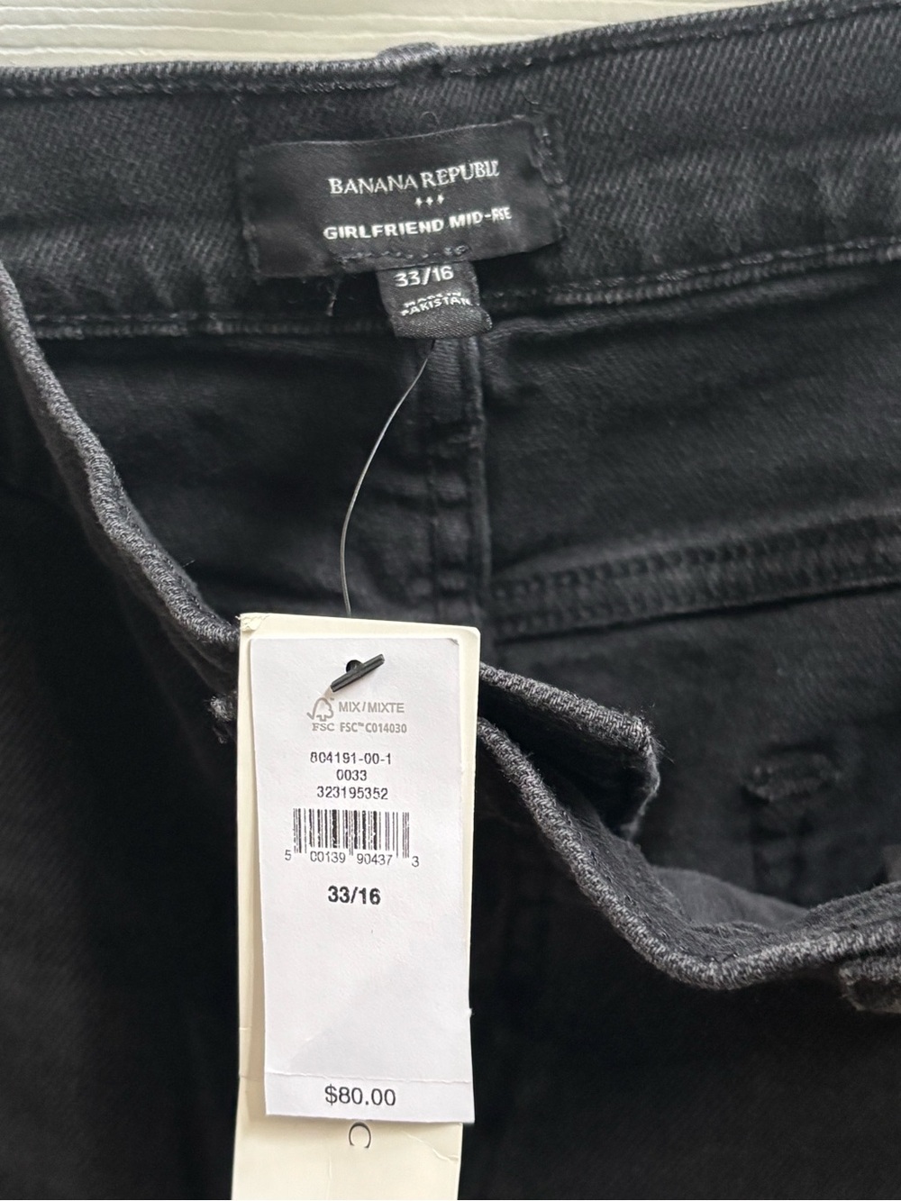 Banana Republic Girlfriend Mid Rise Jeans, Size 33/16, NWT - Picture 4 of 6